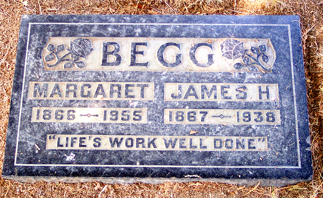 Photo of headstones/Margaret Begg 1866-1955 hdstn Burnaby Ocean View bur pk BC